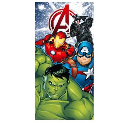 Toalha com ilustração dos Avengers Hulk, Iron Man, Capitão América e Black Panther
