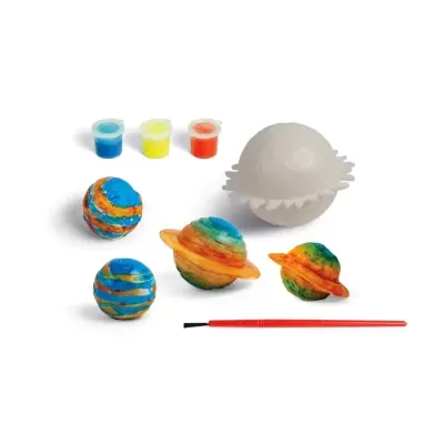 Miniaturas de planetas para pintar com pincel e tintas coloridas