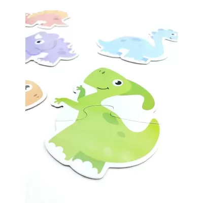 Quebra-cabeças de dinossauros coloridos em fundo branco