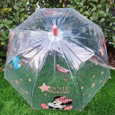 Guarda-chuva transparente com padrão de estrelas cor de rosa e imagem da Minnie Mouse