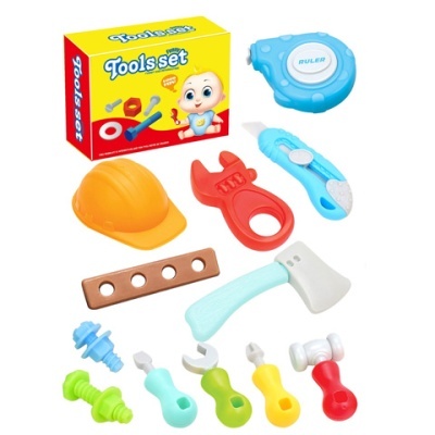 Conjunto de ferramentas de brinquedo coloridas em plástico com embalagem amarela e vermelha