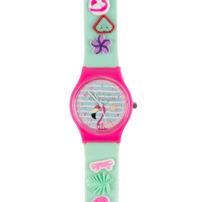 Relógio de pulso infantil rosa e verde água com desenhos coloridos e mostrador com texto.