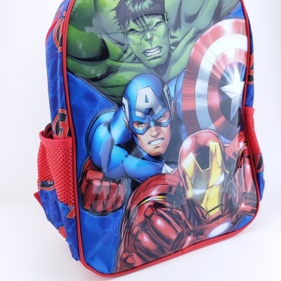 Mochila azul com super-heróis Hulk, Capitão América e Homem de Ferro