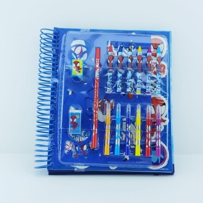 Conjunto de material escolar com caderno espiral azul e cetim de lápis e tintas coloridas em estojo transparente