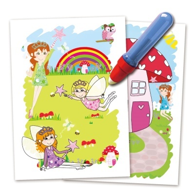 Folhas com desenhos infantis de fadas e elementos da natureza com caneta azul e vermelha