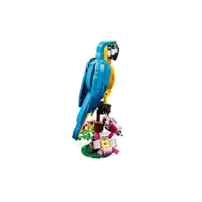 Modelo LEGO de papagaio azul com flores