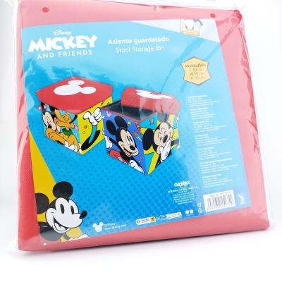 Bancada de arrumação vermelha com ilustrações Disney, embalada em plástico com etiqueta azul