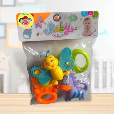 Brinquedo para bebé com peças coloridas embalado em saco plástico com cartão branco BABY TOYS
