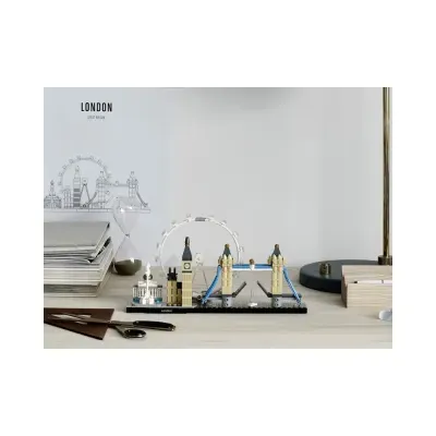 Modelo em Lego da skyline de Londres com várias construções famosas em miniatura.