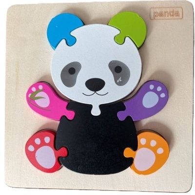 Quebra-cabeças de madeira colorido em forma de panda