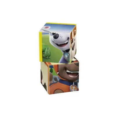 Cubos de brinquedo com personagens de desenho animado