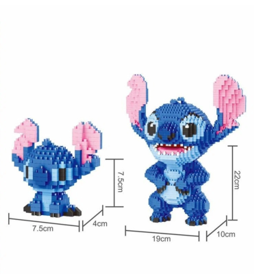 Duas figuras de blocos Stitch azuis com orelhas rosa e dimensões indicadas