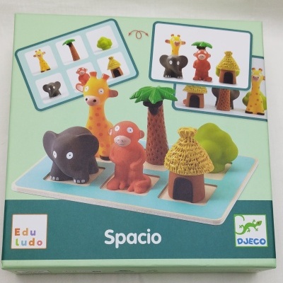 Jogo educativo Spacio com figuras de animais e natureza em madeira