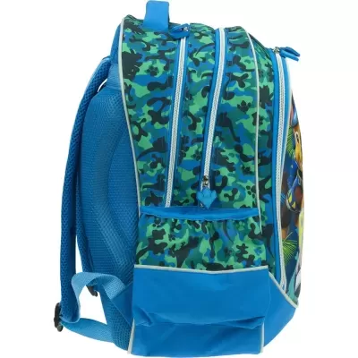 Mochila infantil azul com padrão camuflado verde e azul, vista lateral
