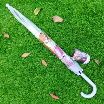 Guarda-chuva infantil transparente com personagens Frozen em relva verde