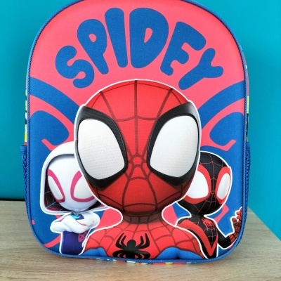 Mochila pequena com personagens Spider-Man cartoon e texto SPIDEY