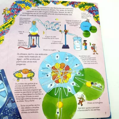 Página de livro infantil sobre átomos e moléculas com textos, diagramas e ilustrações coloridas.