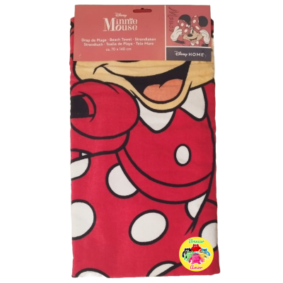 Toalha de praia Disney Minnie Mouse vermelha com bolinhas brancas na embalagem