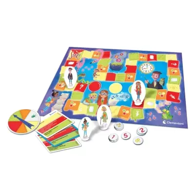 Jogo de tabuleiro infantil com peças de personagens e cartas coloridas sobre fundo branco