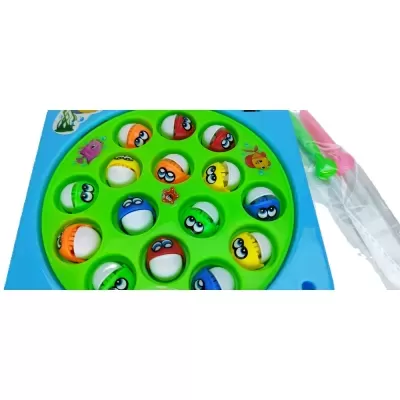 Jogo de tabuleiro de pesca com peixes coloridos e varas de pesca de plástico