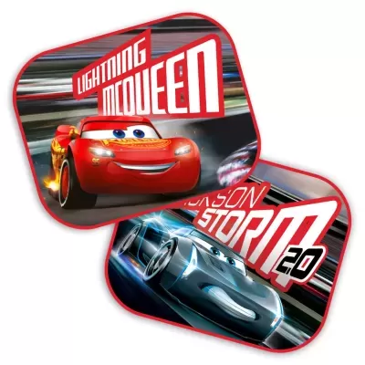 Panos quadrados para crianças com personagens Lightning McQueen e Jackson Storm do filme 'Cars'.