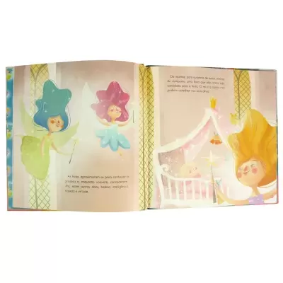 Livro infantil ilustrado com fadas e princesa bebé num berço