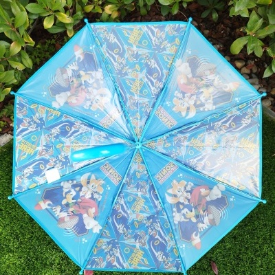 Guarda-chuva infantil azul com personagens do Sonic e texto em amarelo e branco.