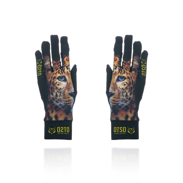 ENDURANCE GLOVES LEOPARD Luvas pretas com estampa de onça e etiqueta OTso no punho