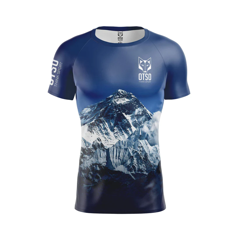MEN'S SHORT SLEEVE SHIRT EVEREST T-shirt azul com imagem de montanha e logo OTSO