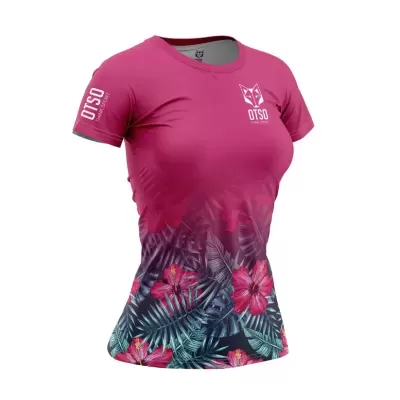 T-shirt feminina rosa com padrão floral e logótipos OTSO.