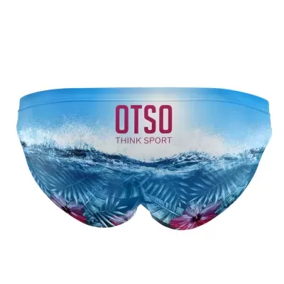 Cueca de banho masculina azul com padrão de ondas e folhas tropicais e texto OTSO THINK SPORT