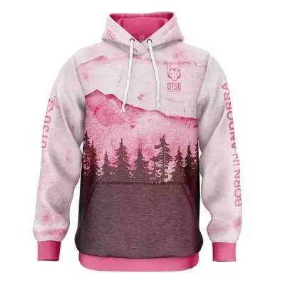Sweatshirt capuz rosa e cinza com árvores e montanhas, texto OTSO e BORN IN ANDORRA