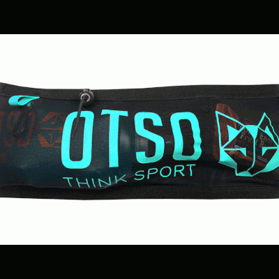 Estojo escolar preto e azul com texto OTSD e THINK SPORT