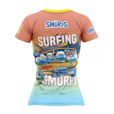 T-shirt colorida dos Smurfs com tema de surf