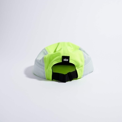 Boné atrás verde fluorescente e cinzento com etiqueta VÃGA