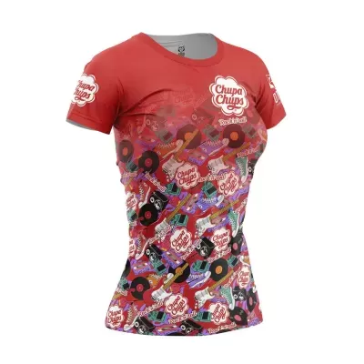 T-shirt feminina vermelha com padrões coloridos e logótipos Chupa Chups