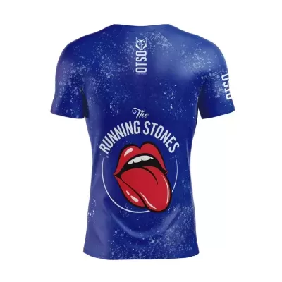 Camiseta azul com estampa de boca vermelha e texto THE RUNNING STONES