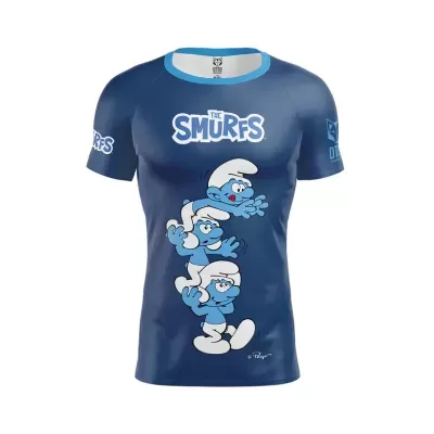 T-shirt azul escura com personagens dos Smurfs e texto THE SMURFS