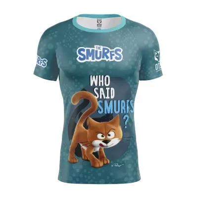 Camiseta azul com imagem de gato e texto relacionado a The Smurfs