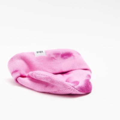 Meia rosa de tecido malha com etiqueta VOSEN