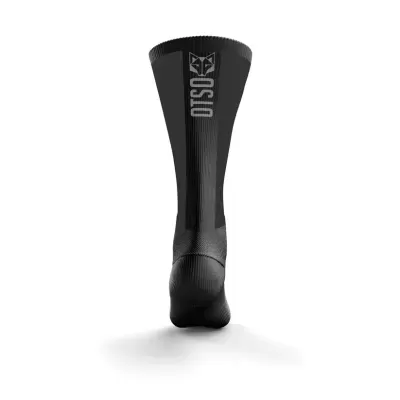 Meia desportiva preta com logótipo OTSLO