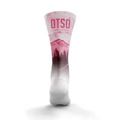 Meia desportiva branca com padrão rosa e texto OTSO THINK SPORT