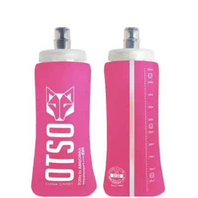 Garrafa desportiva rosa OTso com tampa transparente e bico