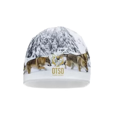 Gorro branco com lobos e montanhas nevadas, logo OTSO THINK SPORT