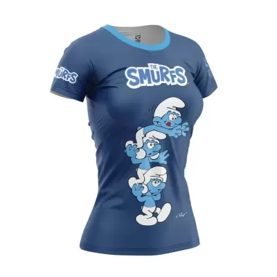 T-shirt azul escura com estampa dos Smurfs e texto