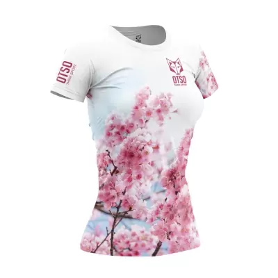 T-shirt branca feminina com flores de cerejeira e logótipos OTSO cor-de-rosa