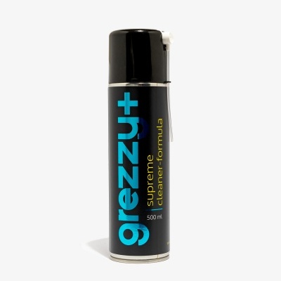 Spray preto com texto azul e amarelo em fundo branco