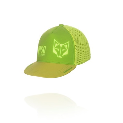 Boné verde fluorescente com pala amarela e logótipo de raposa