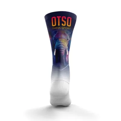 Meia desportiva branca com padrão azul e elefante colorido