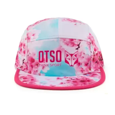 Boné desportivo com padrão de flores cor-de-rosa e azul e texto OTSO THINK SPORT